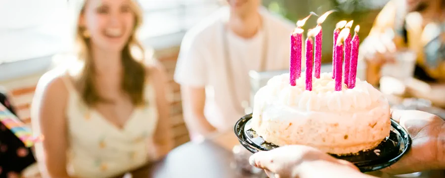 Tuinfeest organiseren: zomerse verjaardag ideeen voor buiten